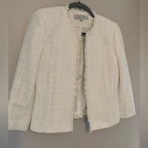 Tahari blazer with fringe trim Off white Size 4